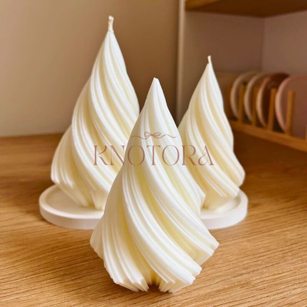 Conifer Candle – Twisted Serenity