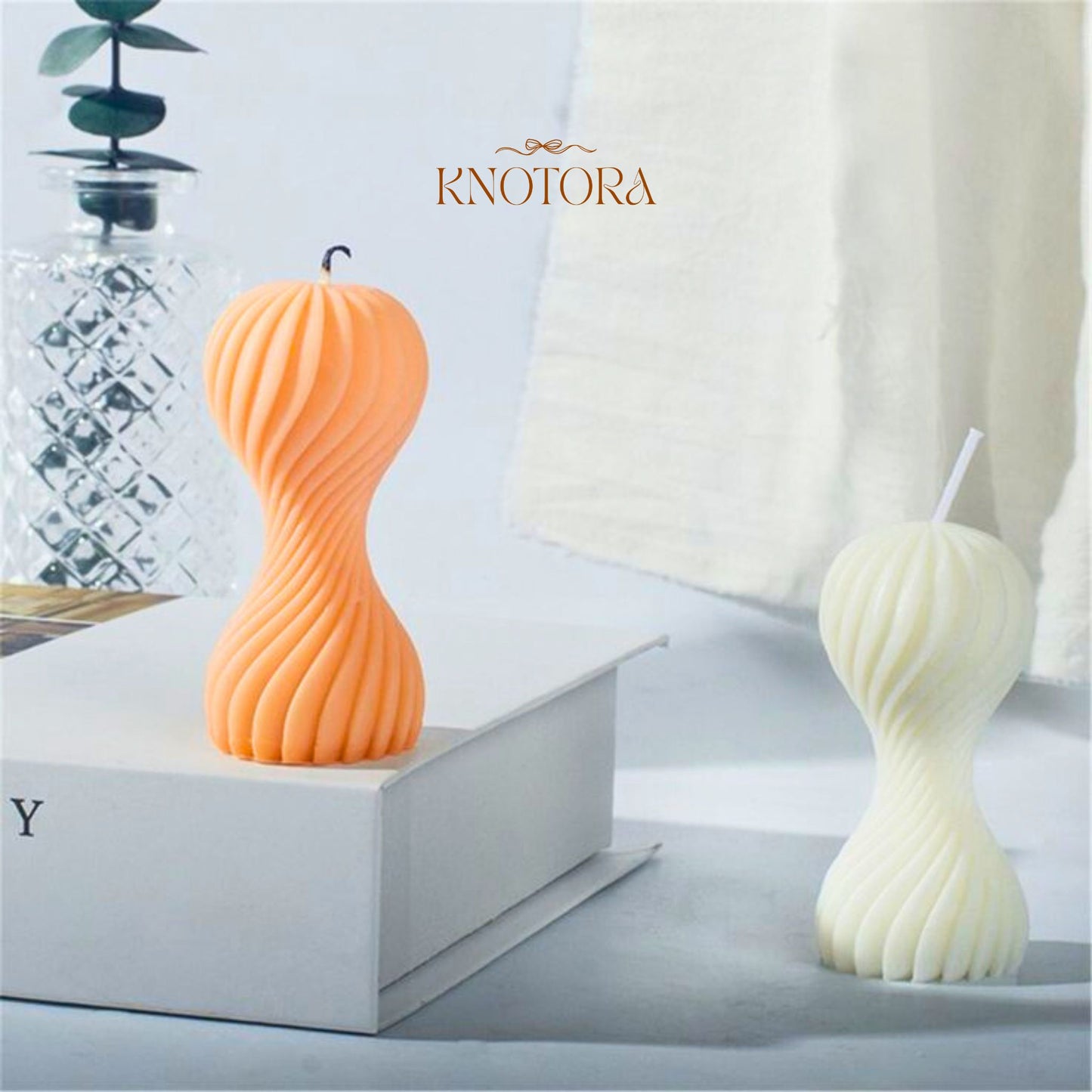 Round Wave Geometric Candle